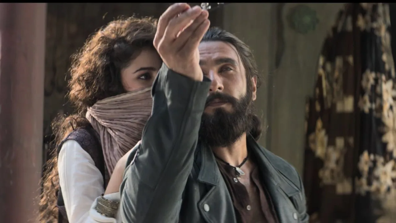 कौन हैं सारा अर्जुन? जो 'धुरंधर' में 20 साल बड़े रणवीर सिंह की हीरोइन बनीं  | Who is sara arjun to be seen opposite ranveer singh in dhurandhar