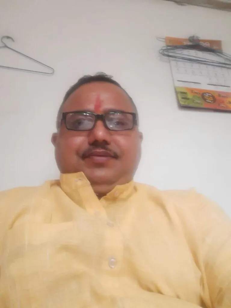 किशोरियों में बढ़ता 'फ्रेंड विद बेनिफिट' कल्चर- कैलाशचंद्र - विश्व संवाद  केन्द्र छत्तीसगढ़