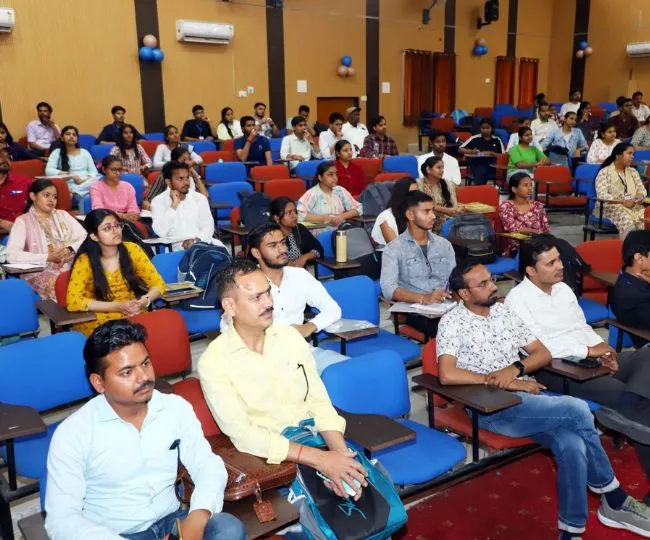सीएसजेएमयू और सुरस विकास केंद्र कन्नौज ने हाथ मिलाया। 