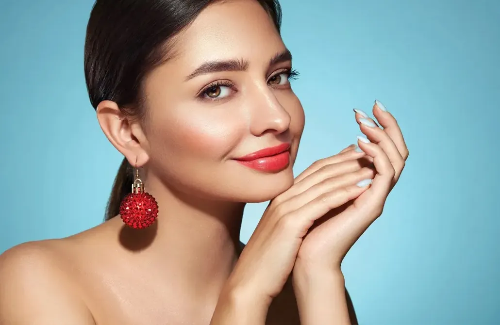 Gloing skin