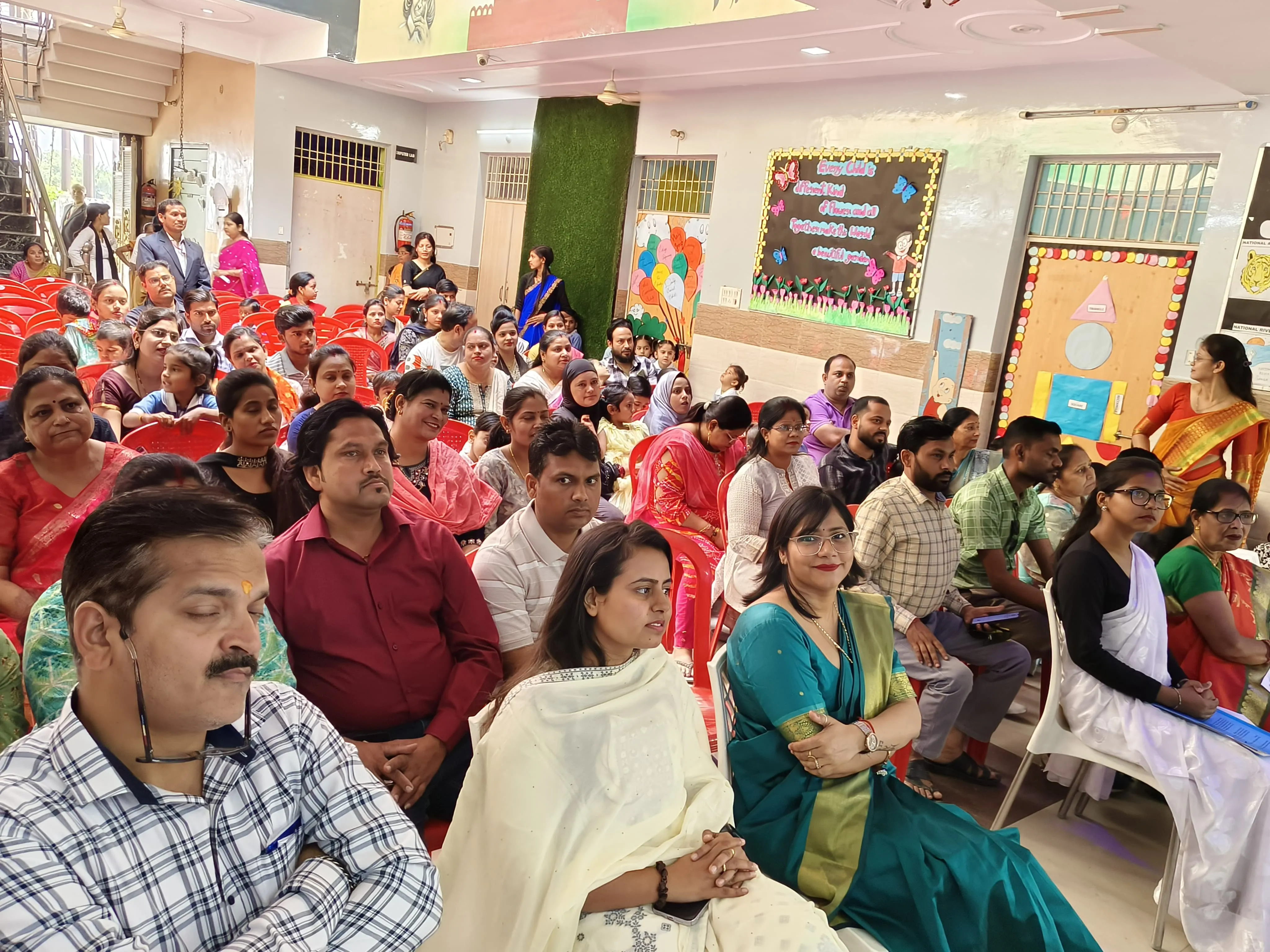 डोरेमोन स्कूल दीप माला 