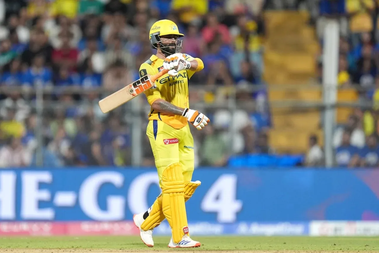 Ravinder jadeja playinh 