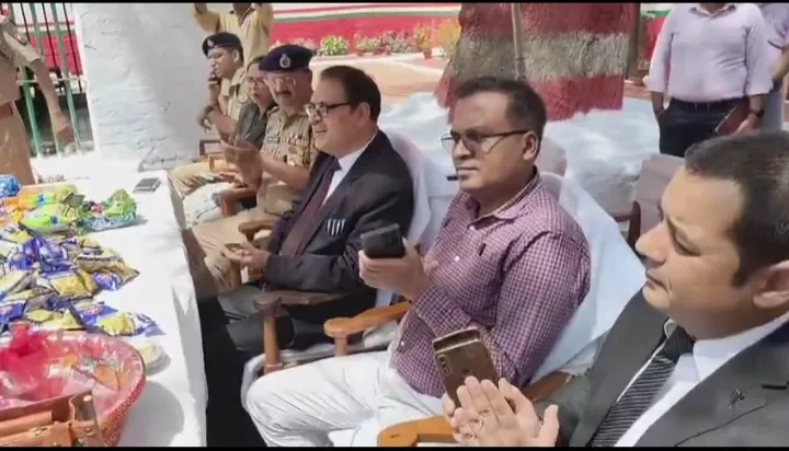 जेल अधीक्षक मिजाजी लाल 