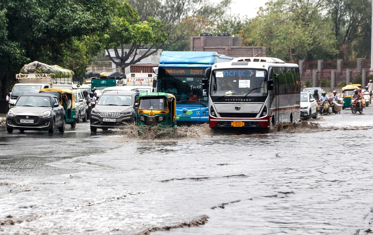 Waterlogged Roads in delhi