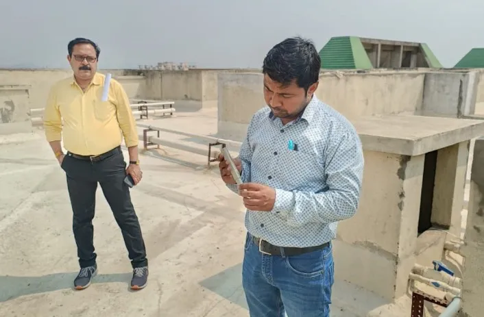 स्वास्थ्य विभाग की टीम