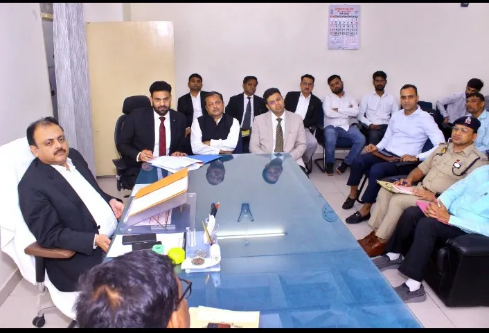 लोक अदालत के लिए बैठक