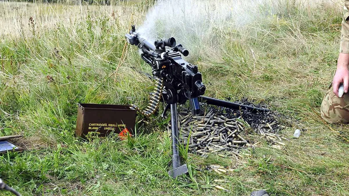 AD GUN