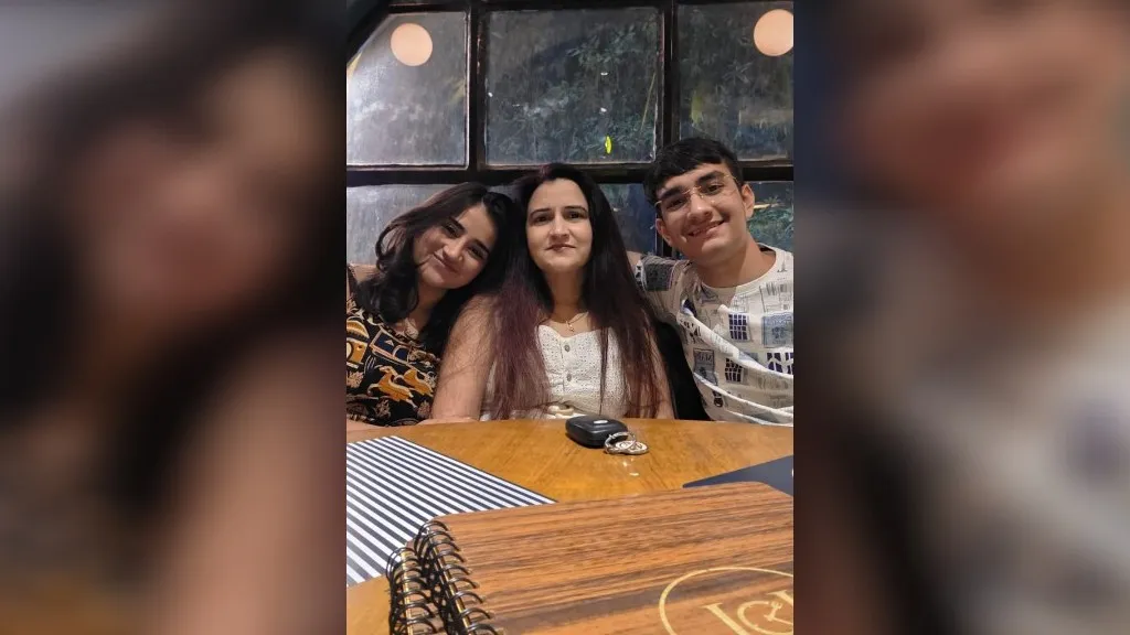 Mother's 