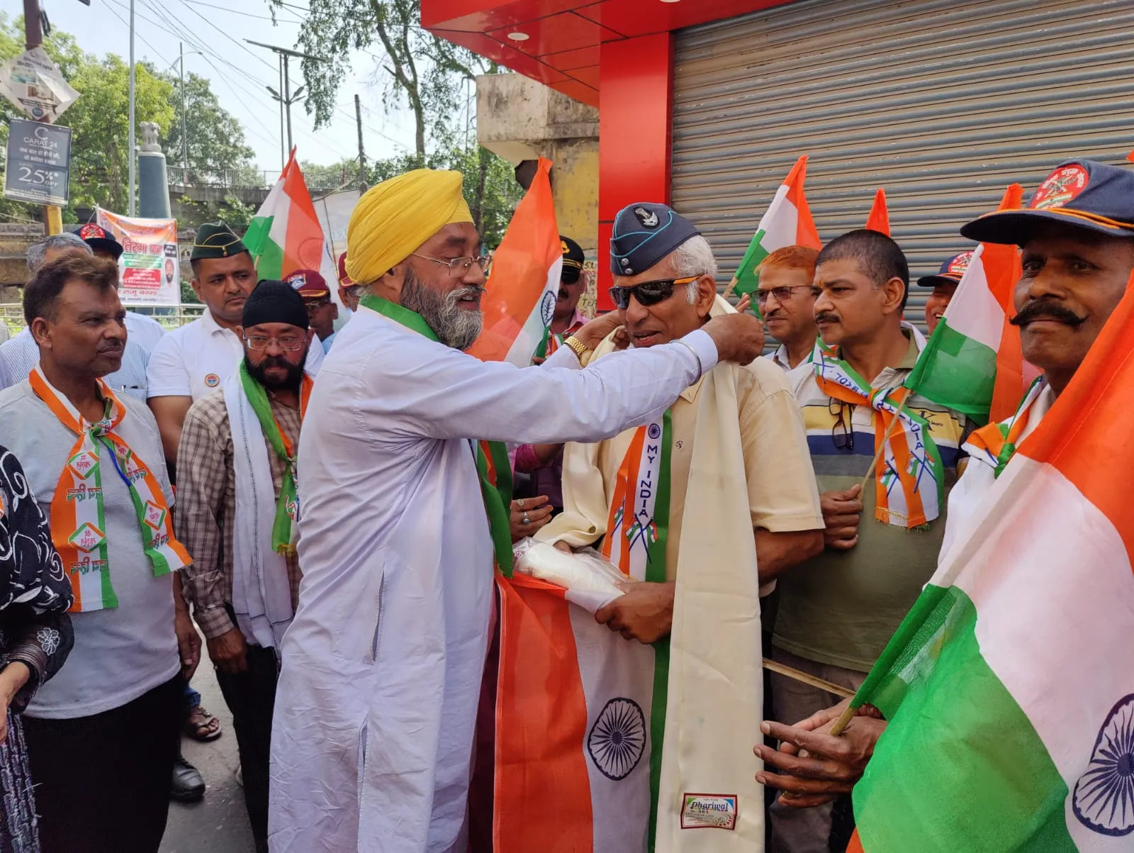 पूर्व सैनिकों ने दिखाया शौर्य और सम्मान