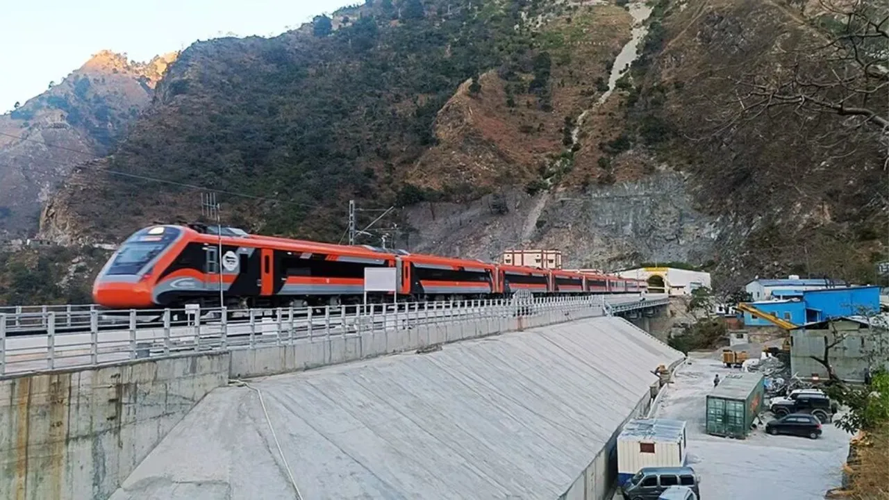 Kashmir Vande Bharat Train 