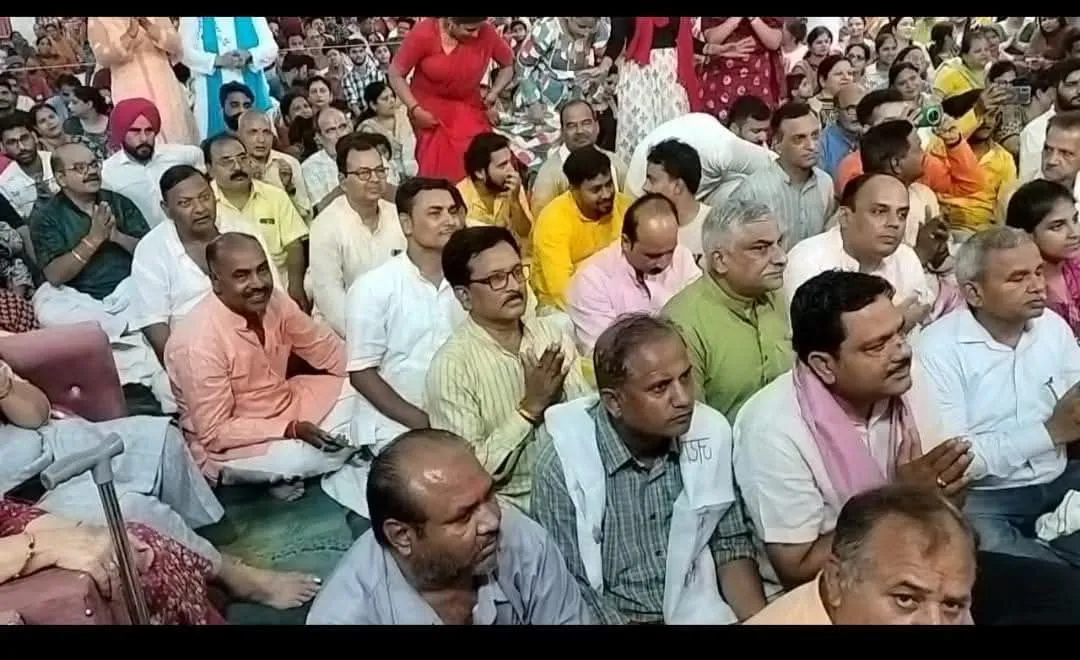 बाबा विश्वनाथ मंदिर में रसमय संकीर्तन