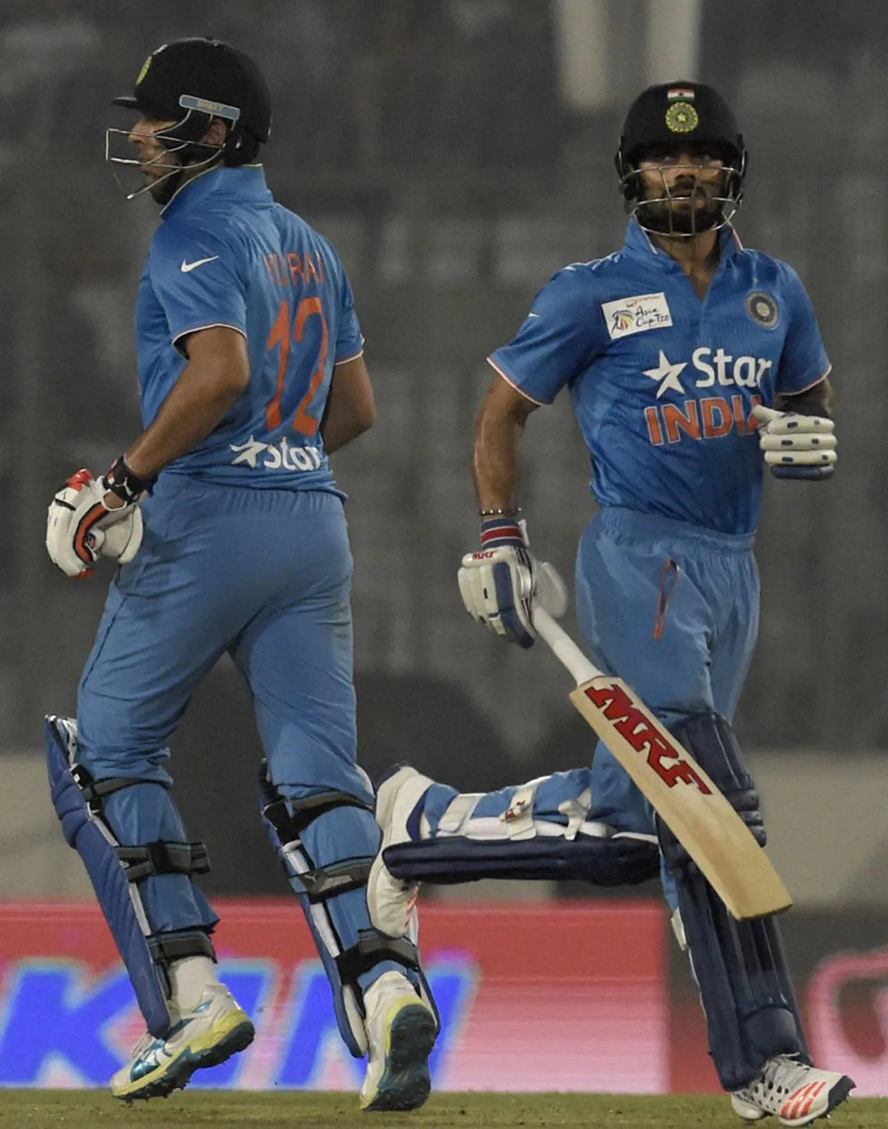 Virat Kohli and Yuvraj Singh shared a 68-run stand, India v Pakistan, Asia Cup, Mirpur, February 27, 2016
