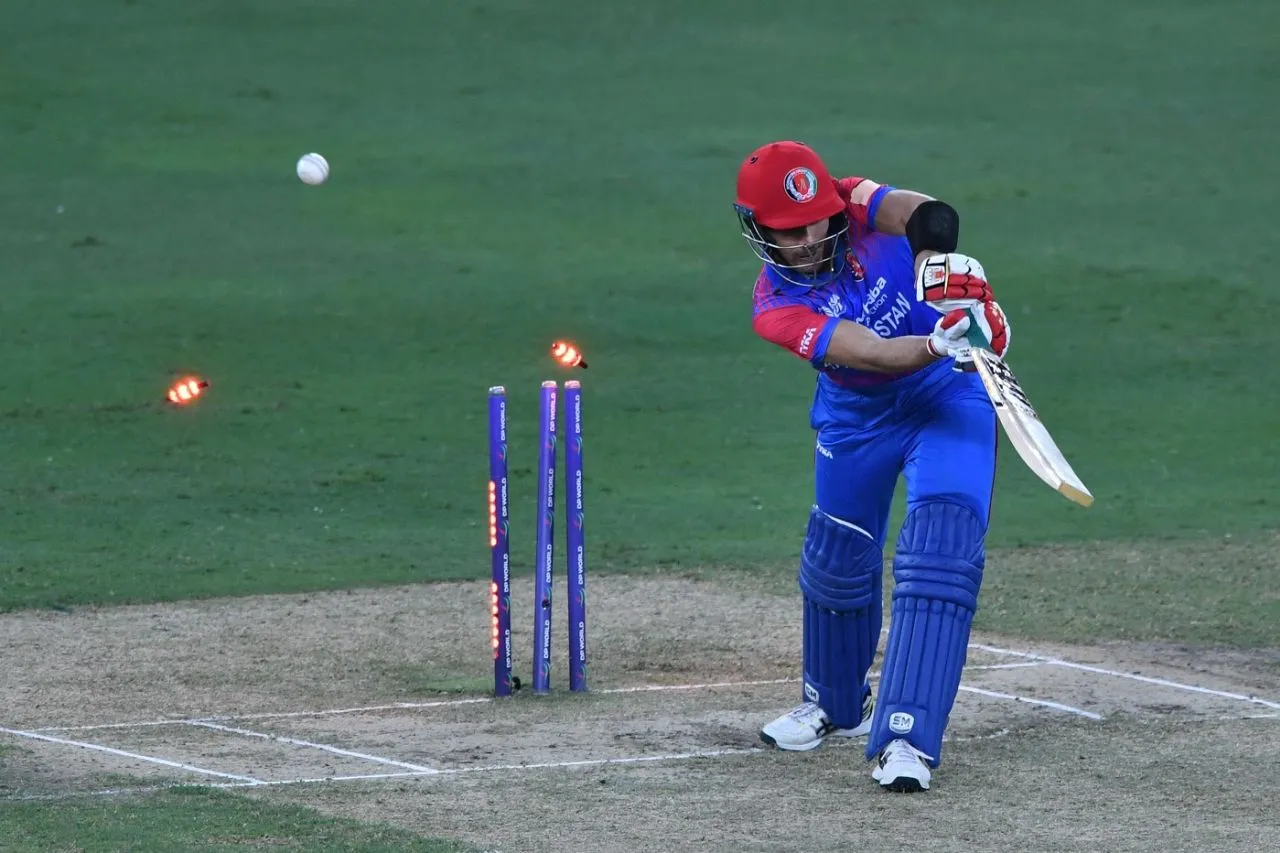 Rahmanullah Gurbaz is bowled through the gate, Afghanistan vs India, Super 4, Dubai, Asia Cup, September 8, 2022