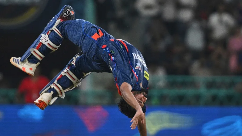 Watch: Rishabh Pant pulls off special backflip to celebrate comeback hundred  - India Today