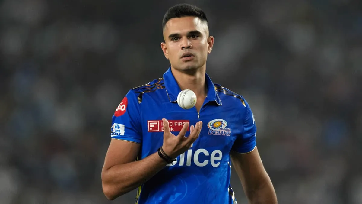Arjun Tendulkar is an extra bowler, and extras don't bowl 4 overs -  Australia great insults MI player - Crictoday