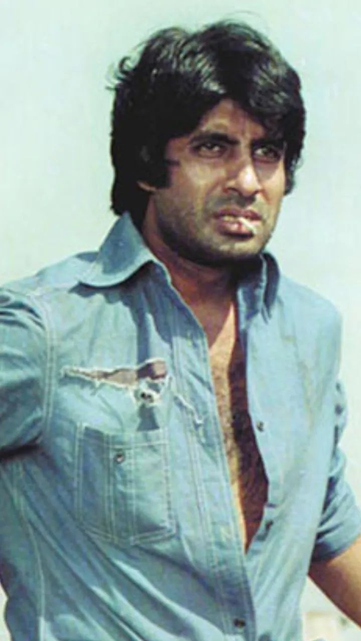SHOLAY (1)