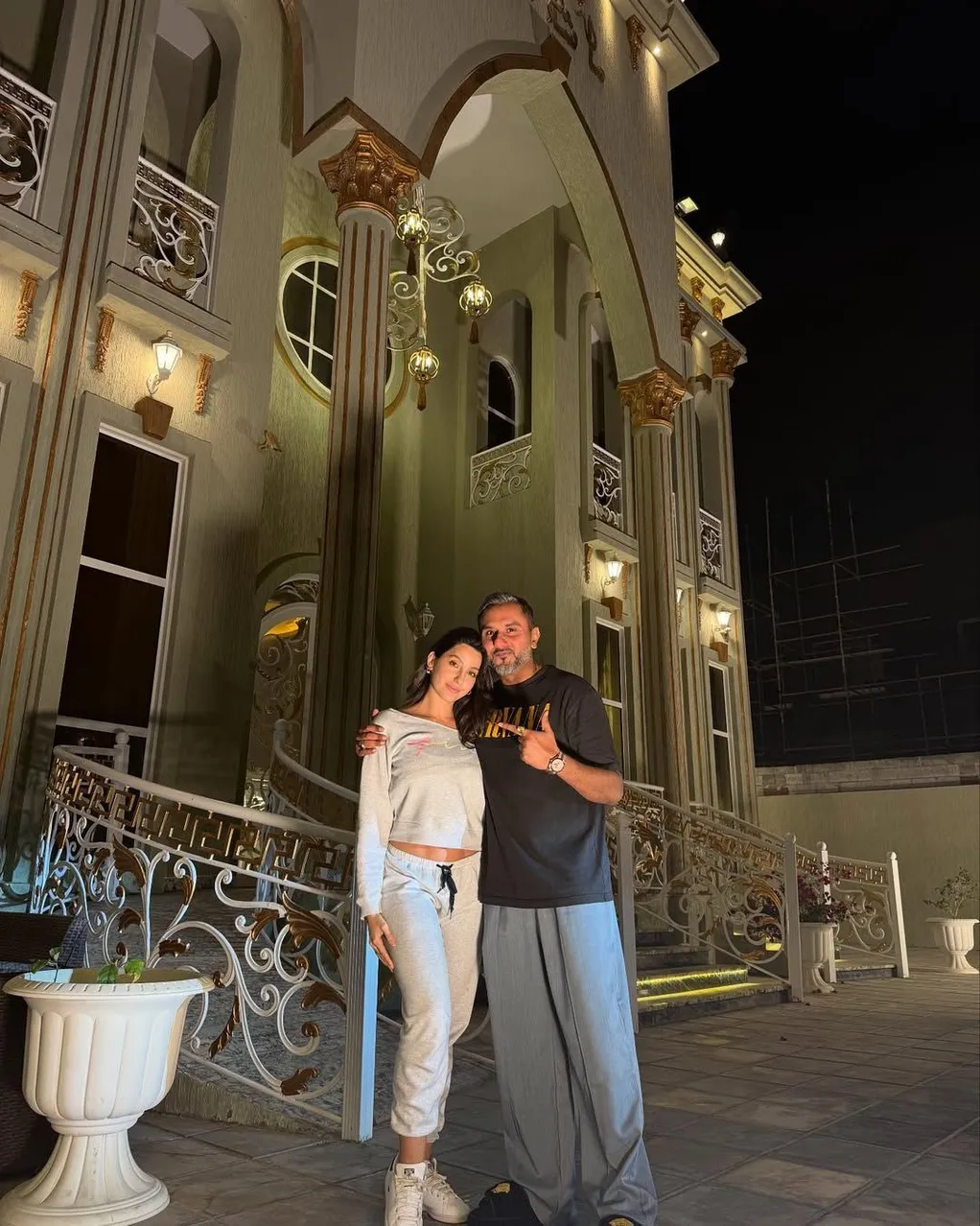 Global Star Nora Fatehi Wins Heart Singing in Punjabi With Yo Yo Honey Singh in “I’m So Rich” (2)