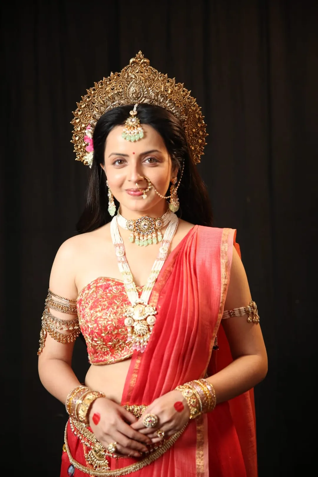 Shrenu Parikh Shares Heartfelt Diwali Memories with Fans