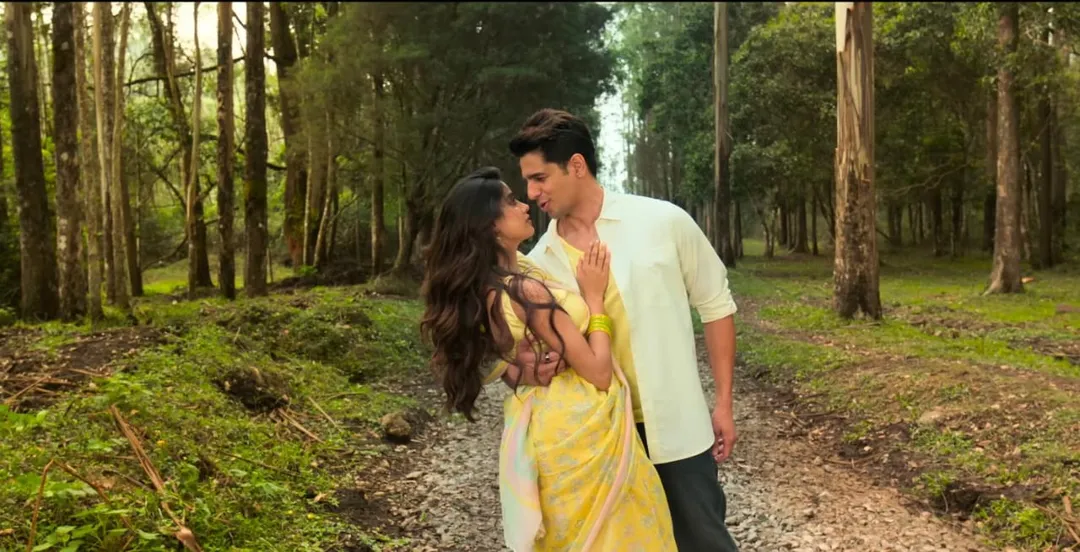 Janhvi Kapoor Embraces South Roots in Param Sundari