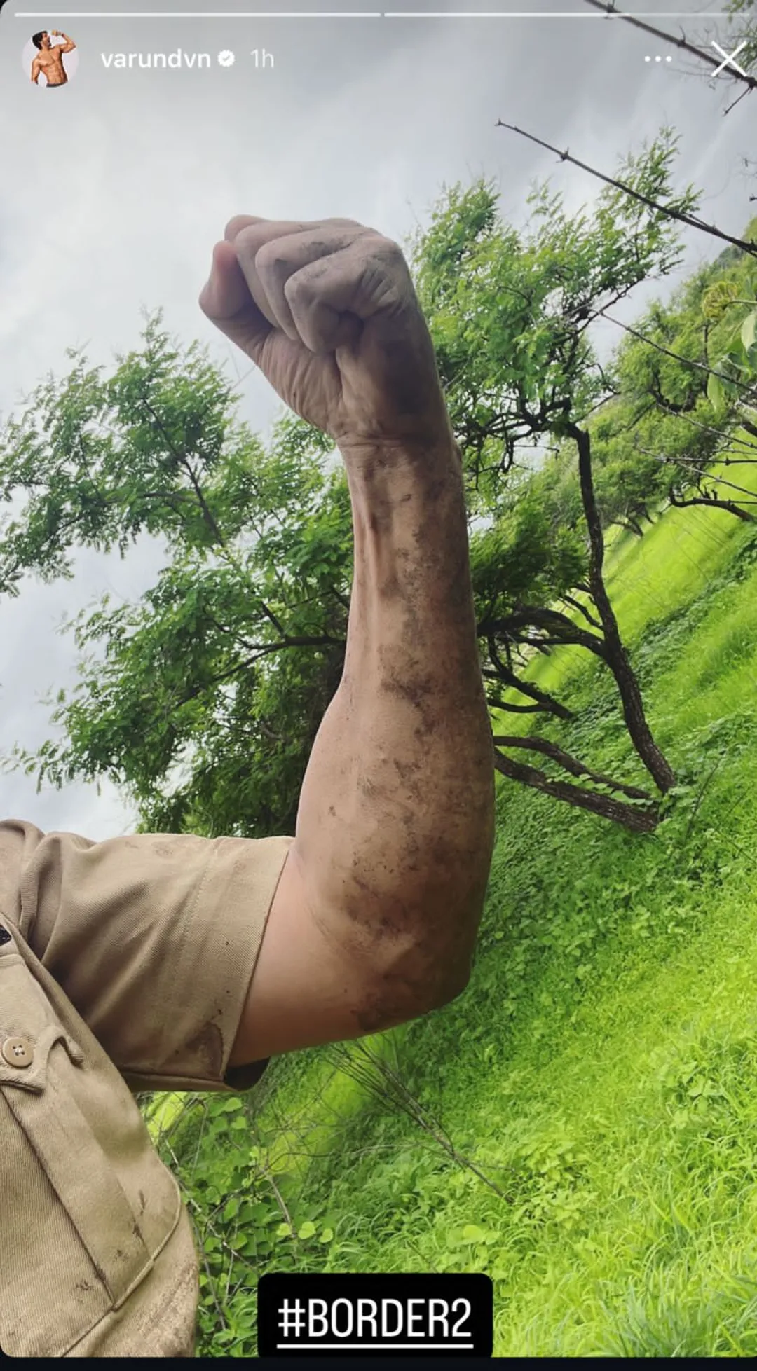 Varun also shared his own mud-smeared hand