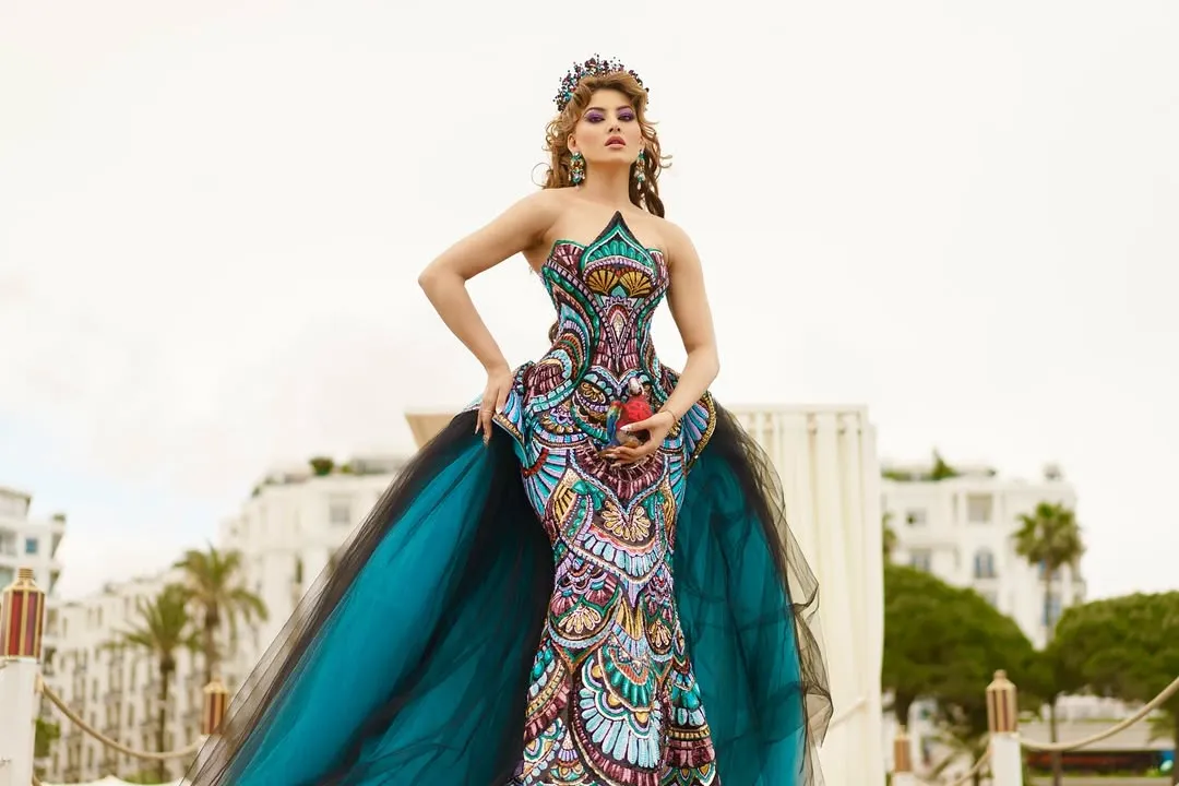 Urvashi Rautela’s Royal Look