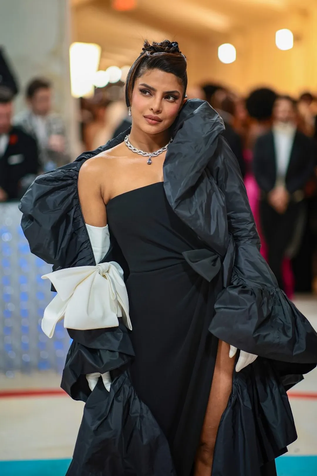 QUEEN BEE PRIYANKA CHOPRA SHINES AT PRE-MET GALA 2025 DINNER WITH OLIVIER ROUSTEING