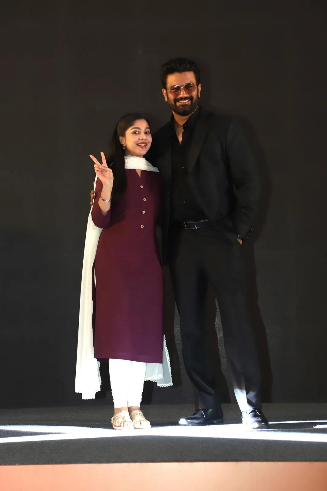 Niharika Chouksey a.k.a. Anu and Sharad Kelkar a.k.a. Aryavardhan from Zee TV's show - Tumm Se Tumm Tak (2)