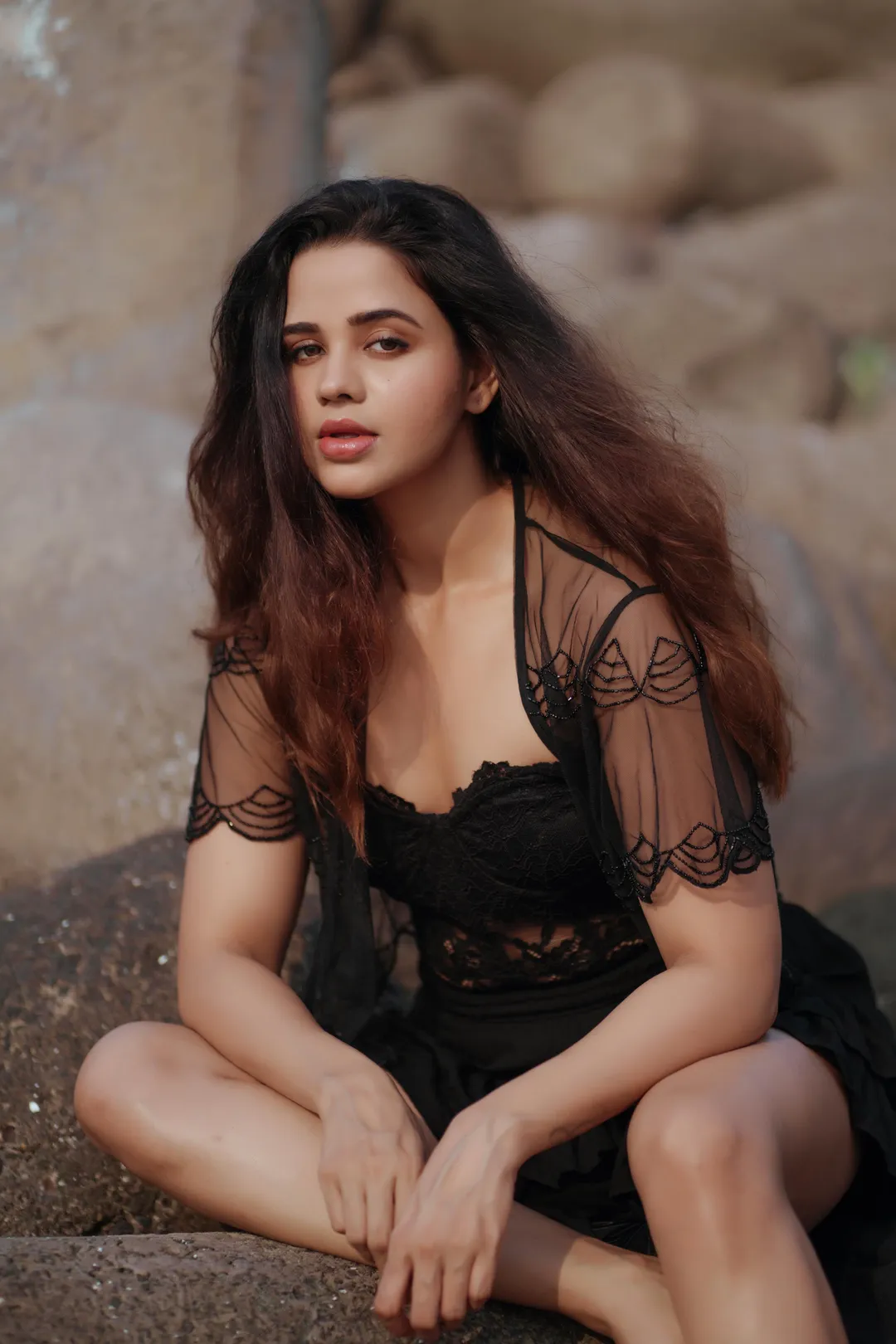 Pari Mirza Shines in film ‘Bombay’