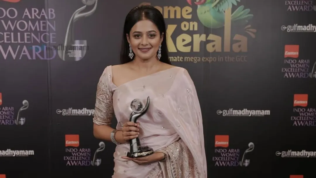 Priyamani Stuns At 41! Saree Looks That Broke The Internet