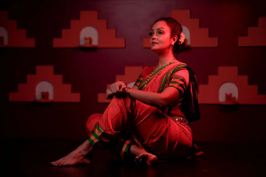 Actress Sheena Chohan Embraces Marathi Culture Through Ganesh Chaturthi and  Her Role as Avali in 'Sant Tukaram' - Latest Movie Updates, Film News,  Movie Reviews,Press Notes, Film Ratings,Celebrity Interviews