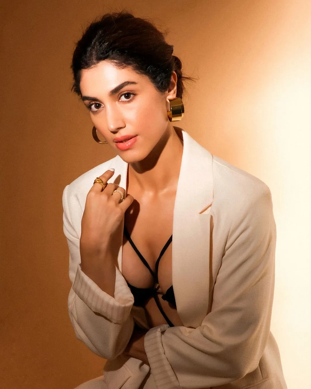 Delbar Arya Birthday, Age, Wiki, Biography, News, Works and More