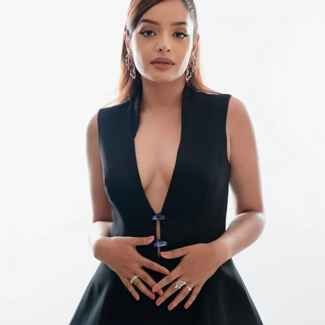 Lisa Mishra homecoming performance with popular songs and trending tracks