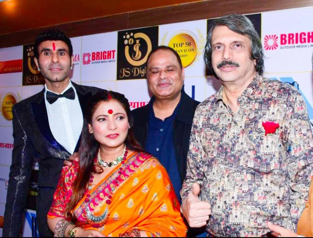 Sr Journalist Chaitanya Padukone honoured on stage (1)