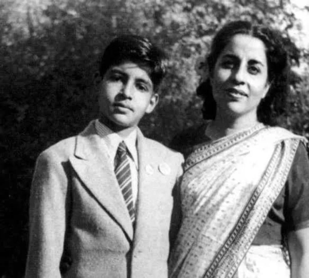 Homemaker pride statement Amitabh Bachchan