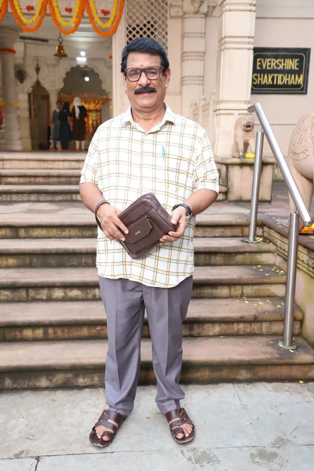 Rajendra Chawla Laxmi Nivas show