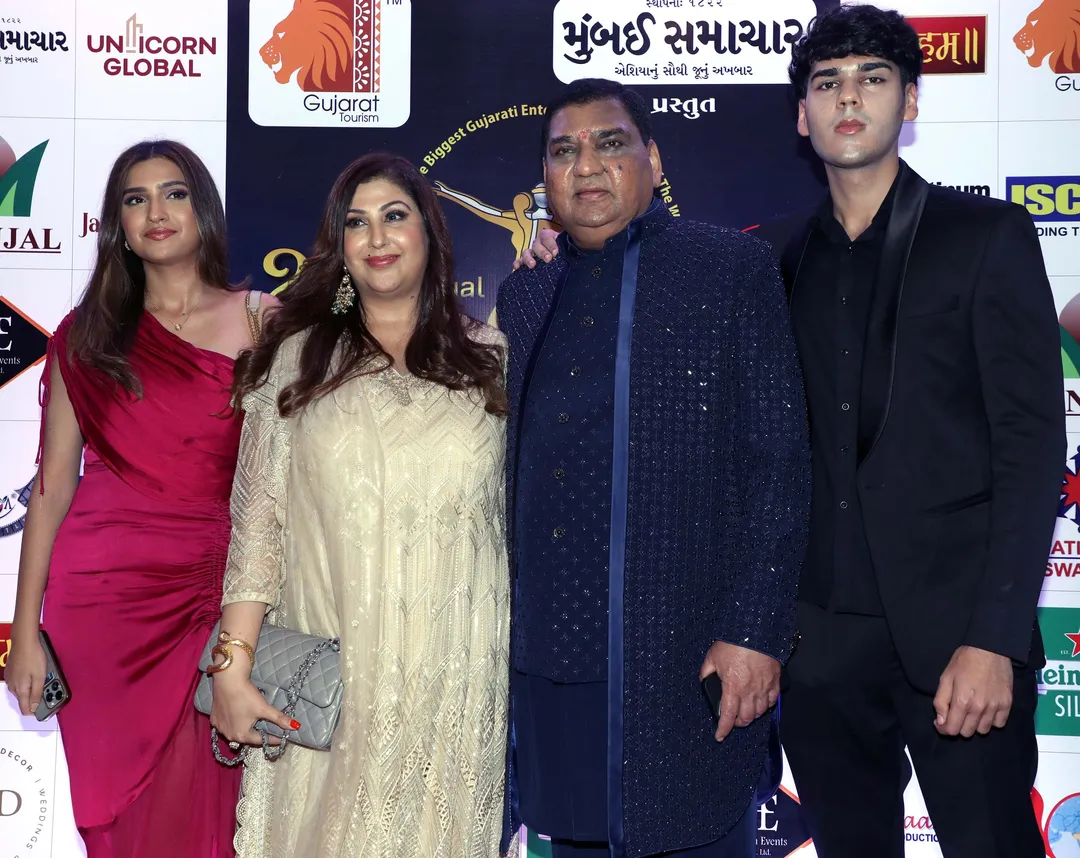 Tiya, Deepali ,Jasmin & Medhansh Shah