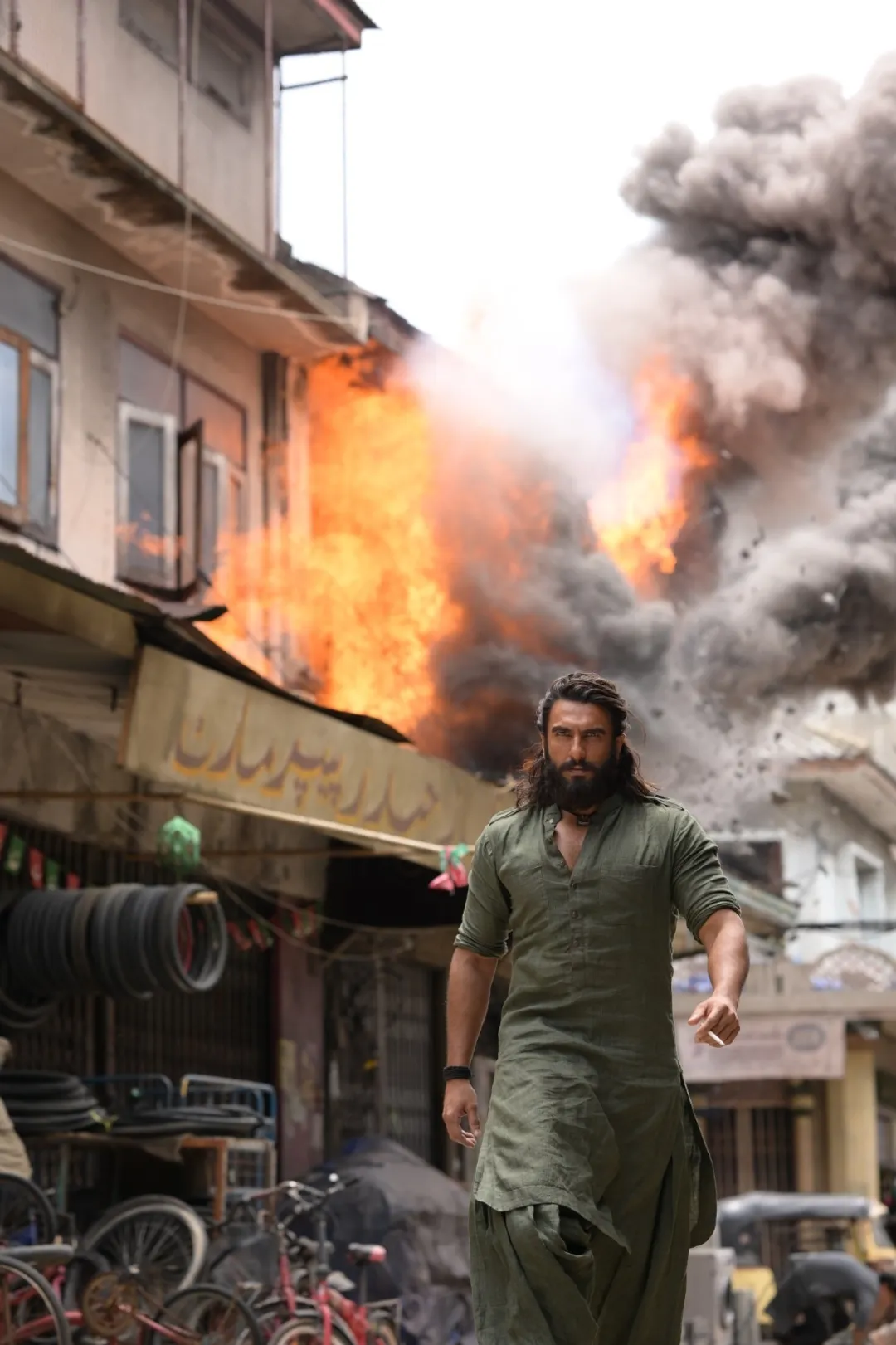 WhatsApp Image 2025-12-02 at 17.14.03