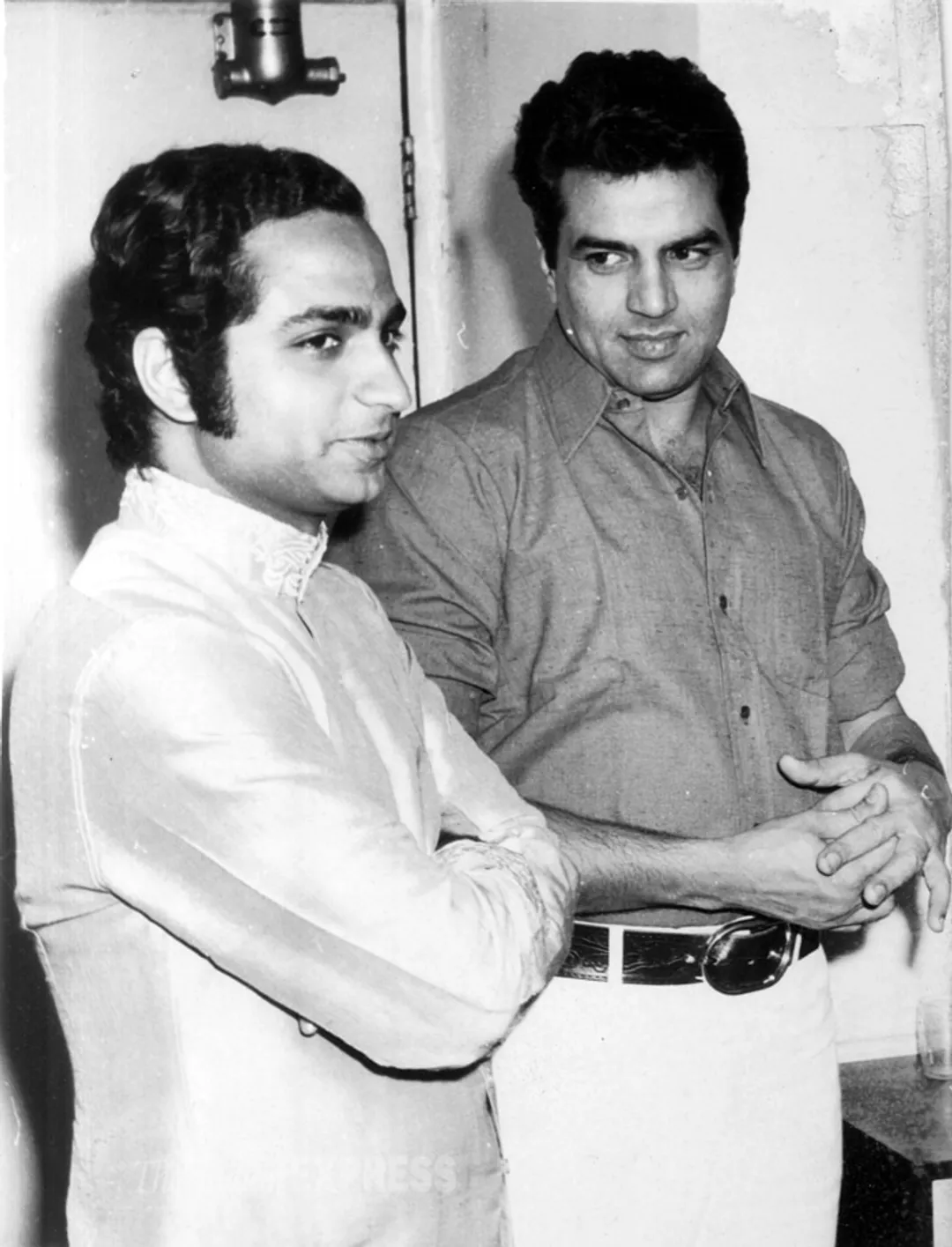 Veteran actor Dharmendra's unseen pics | Entertainment Gallery News - The  Indian Express