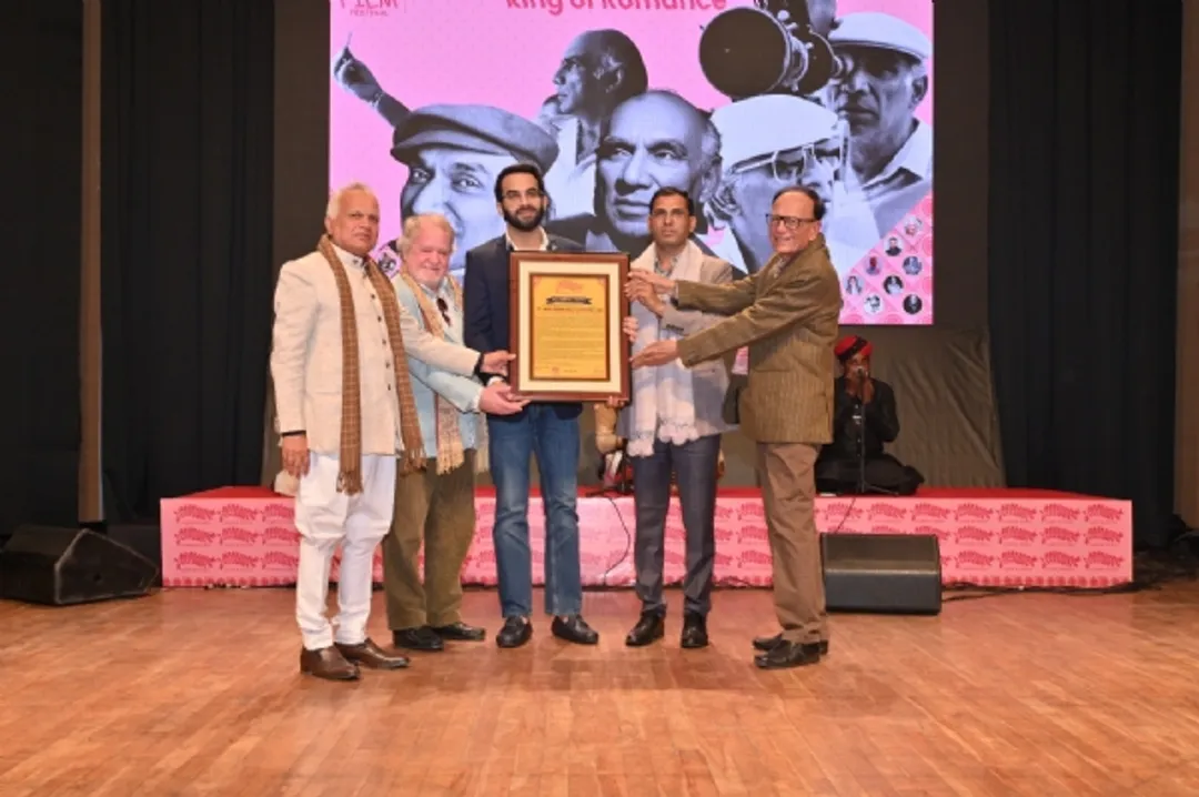 जयपुर इंटरनेशनल फिल्म फेस्टिवल का रेड कार्पेट रंगारंग आगाज - हिन्दुस्थान  समाचार