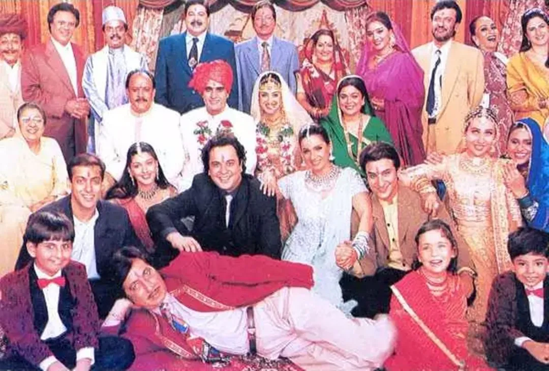 Hum Saath Saath Hain Then And Now Salman Saif Ali Khan Karishma Sonali  Bendre Mohnish Behl Tabu - Entertainment News: Amar Ujala - Then &  Now:देखें, 20 साल में कितनी बदल गई