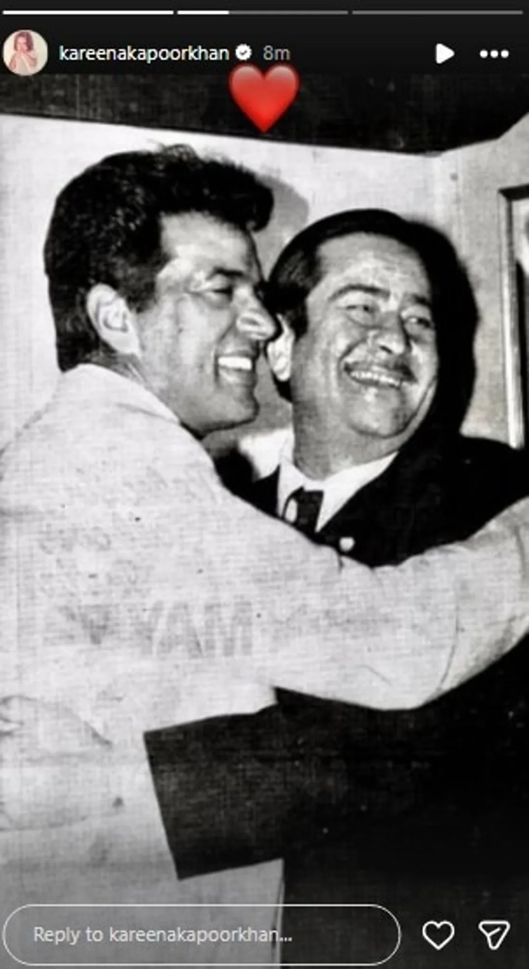 Akshay Kumar, Kareena Kapoor, Ajay Devgn Pay Tributes To Dharmendra As  Legend Passes Away At 89 | Bollywood News - News18