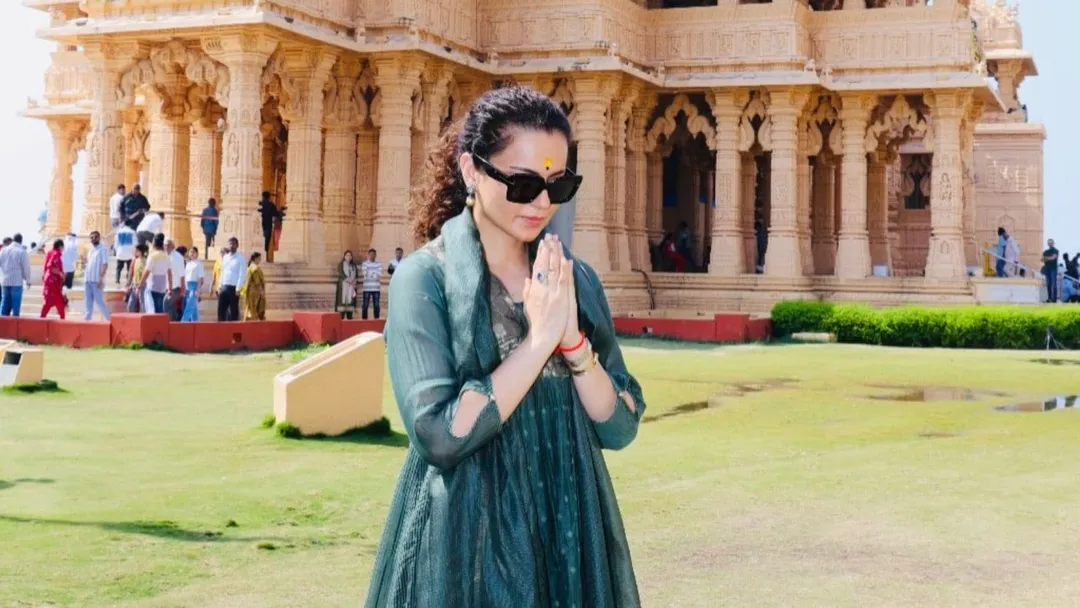 Har Har Mahadev': Kangana Ranaut Offers Prayers At Somnath Temple |  Bollywood News - News18
