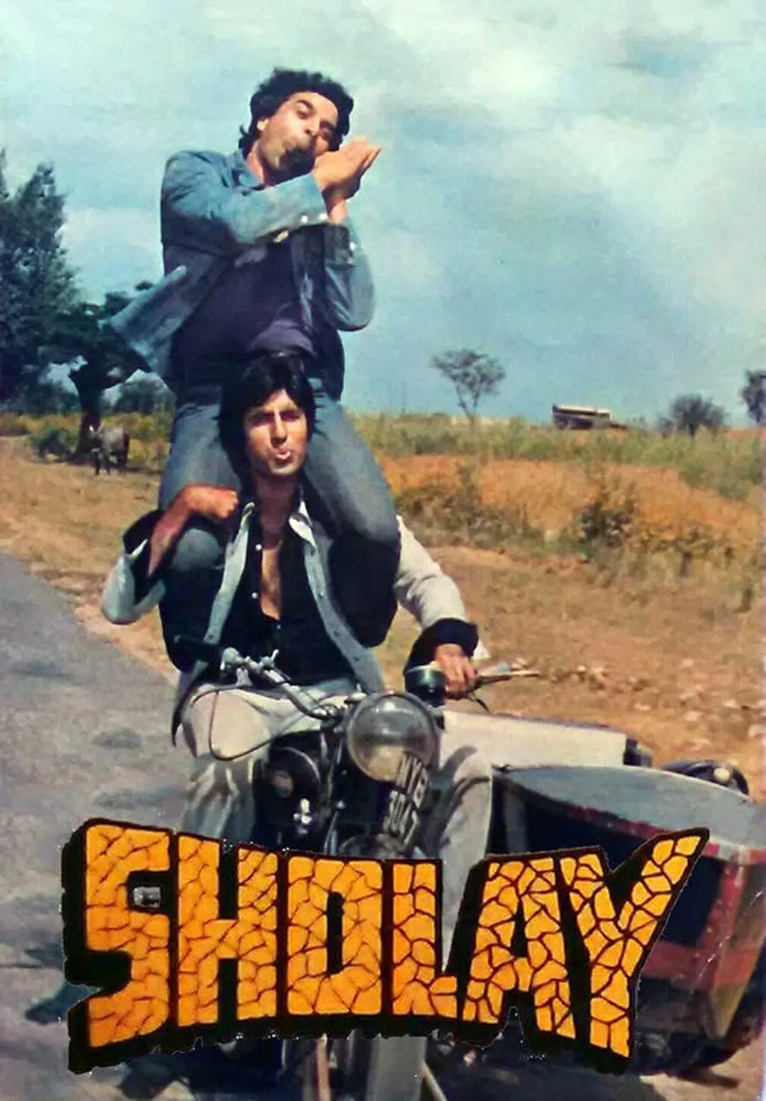 Tallenge - Sholay - Amitabh Bachchan and Dharmendra - Bollywood Classic  Hindi Movie Poster - Small Poster(Paper,12 x 17 inches, Multicolour) : ...