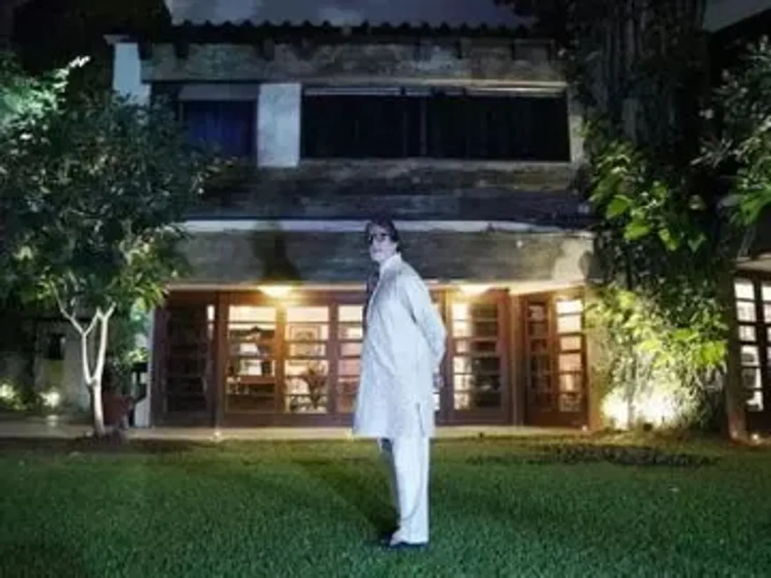 Amitabh Bachchan's Bungalow, 'Prateeksha' Didn't Have Any Windows When He  First Moved In With Jaya