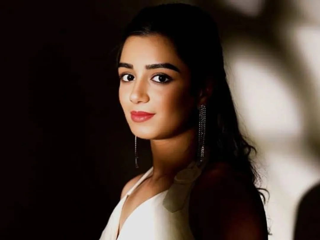 India First Virtual Influencer Naina Avtr Instagram Her Story in Hindi | AI  के जरिए बनाई गई भारत की पहली वर्चुअल इंफ्लुएंसर, जानिए कौन हैं नैना अवतार  और क्या है उनकी कहानी