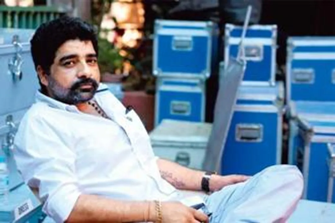 Wasiq Khan | How to blend in and stand out