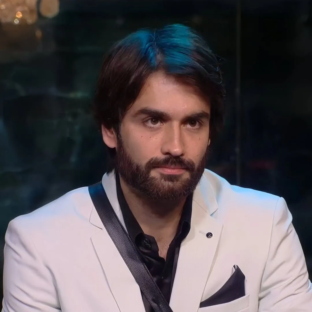 लाडले' विवियन ने ही डुबाई बिग बॉस की नैय्या? सलमान भी चुप, बस करणवीर हुए  टारगेट - Vivian dsena boring show in bigg boss 18 makers laadla contestant  giving no content will