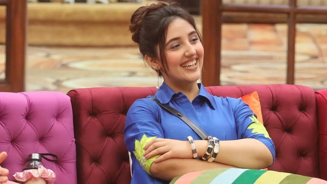 30-Hour Workdays and Water-Only Diets: Ashnoor Kaur's Bigg Boss 19 Story  Shows the Alarming Health Risks of Extreme Lifestyles | Health - Times Now