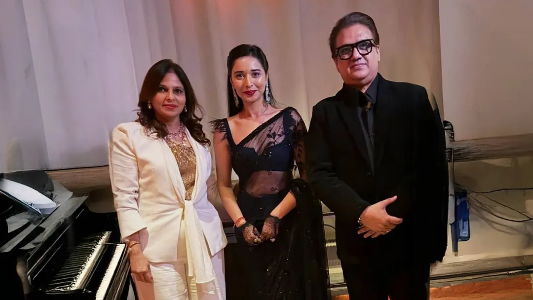 Bigg Boss 19 Success Party Me Amaal Mallik Ke Parents Se Mili Tanya Mittal