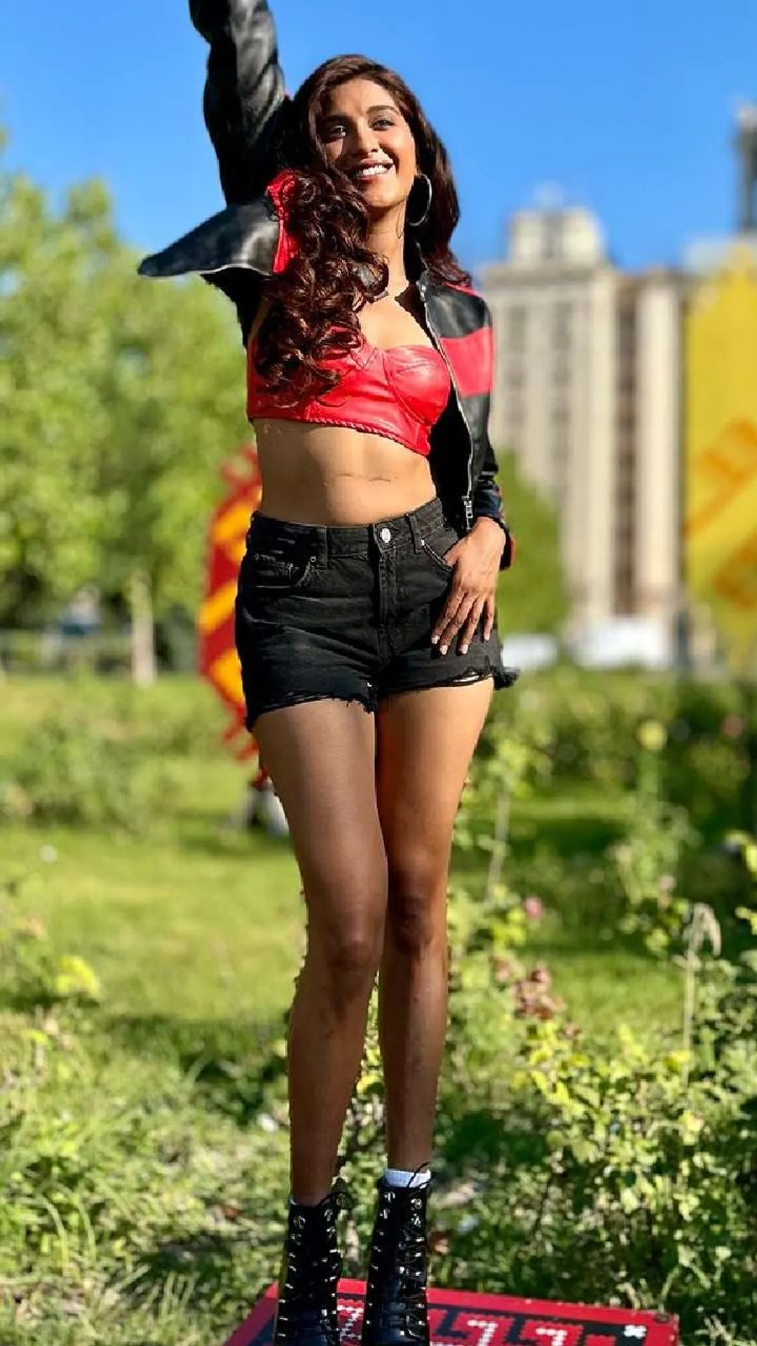 KKK 14 Nimrit Kaur Ahluwalia Fitness & Diet Plan For Weight Loss